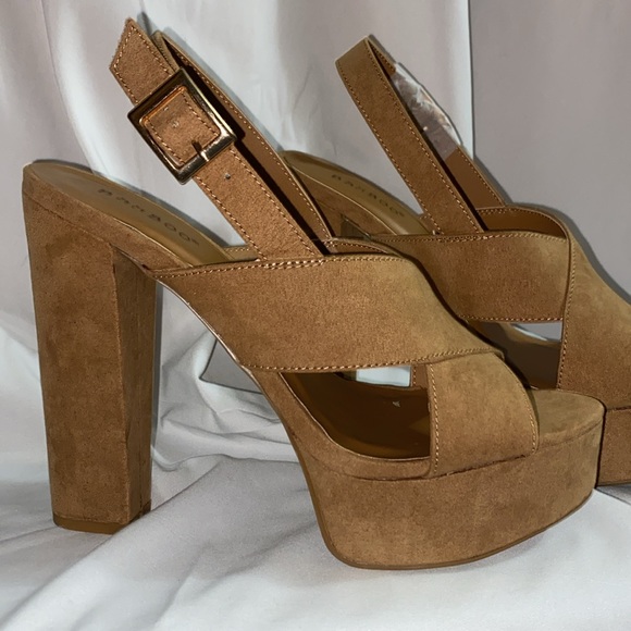 Brand New! 8.5 Bamboo Leather tan 5inch heel with strap! - Picture 3 of 6